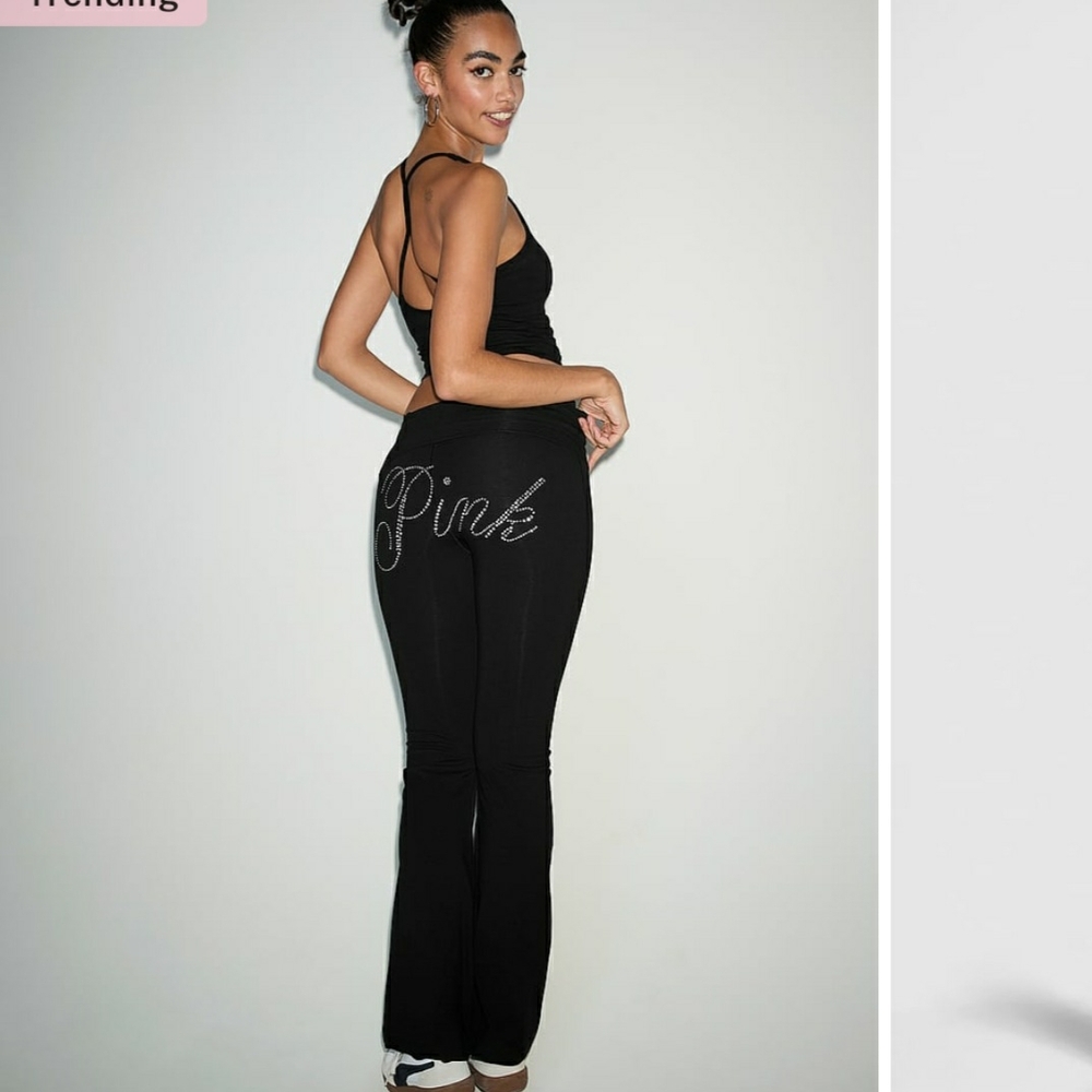 PINK Victoria's Secret Black BOOT CUT YOGA PANTS WITH BLING ON THE BOOTY